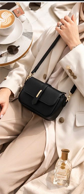 Classic Cross Body